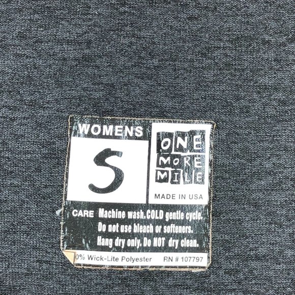 Balega Logo Dark Gray Short Sleeve T-Shirt Athletic Gym - Picture 5 of 9